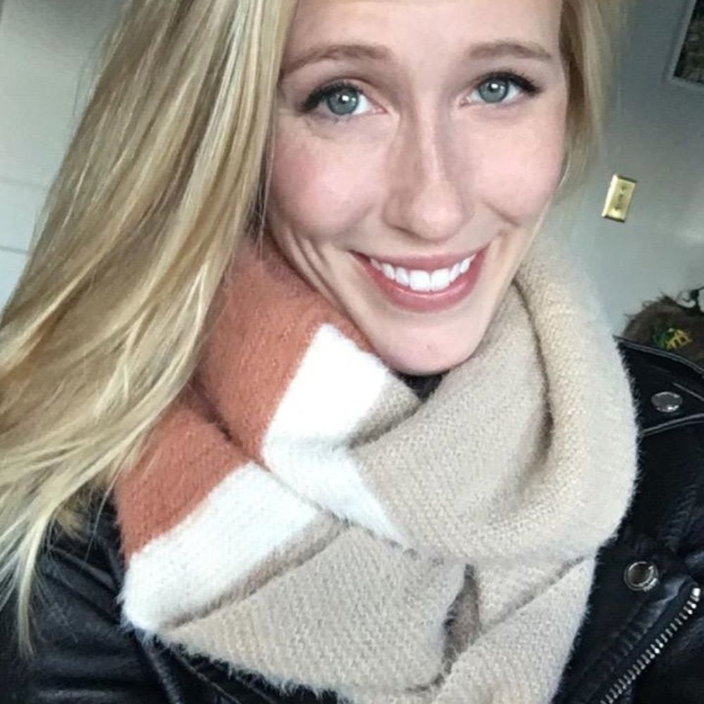 Meet your Posher, Amy